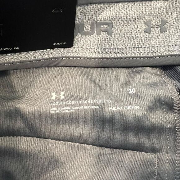 NWT! Under armour grey lightweight shorts. Size 30 - Picture 3 of 10
